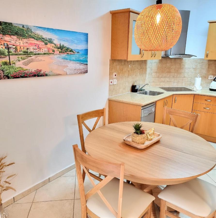 Two Bed Room Apartment 5 Min Walk To The Beach Eilat Kültér fotó