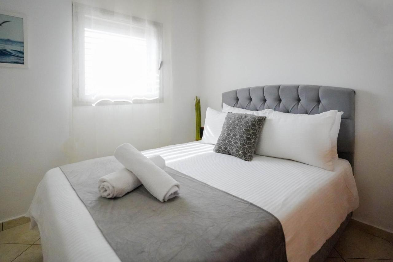 Two Bed Room Apartment 5 Min Walk To The Beach Eilat Kültér fotó