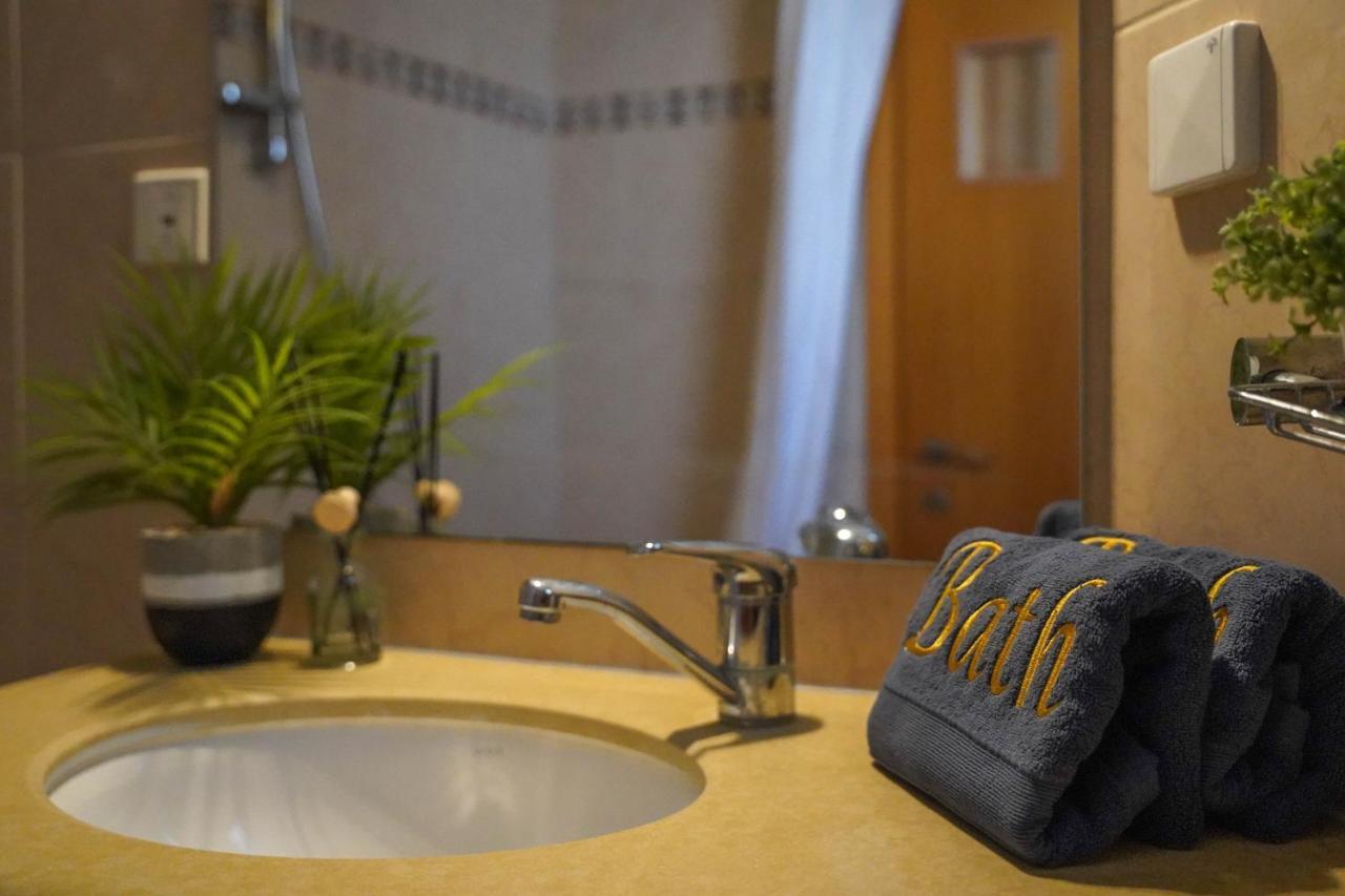 Two Bed Room Apartment 5 Min Walk To The Beach Eilat Kültér fotó