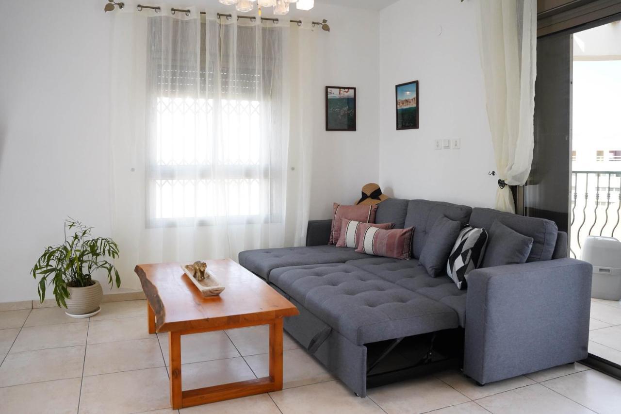 Two Bed Room Apartment 5 Min Walk To The Beach Eilat Kültér fotó